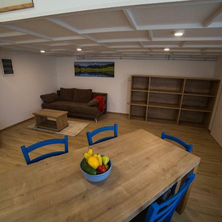 Apartment Emonca Любляна Экстерьер фото